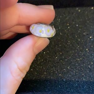 White flower pandora charm